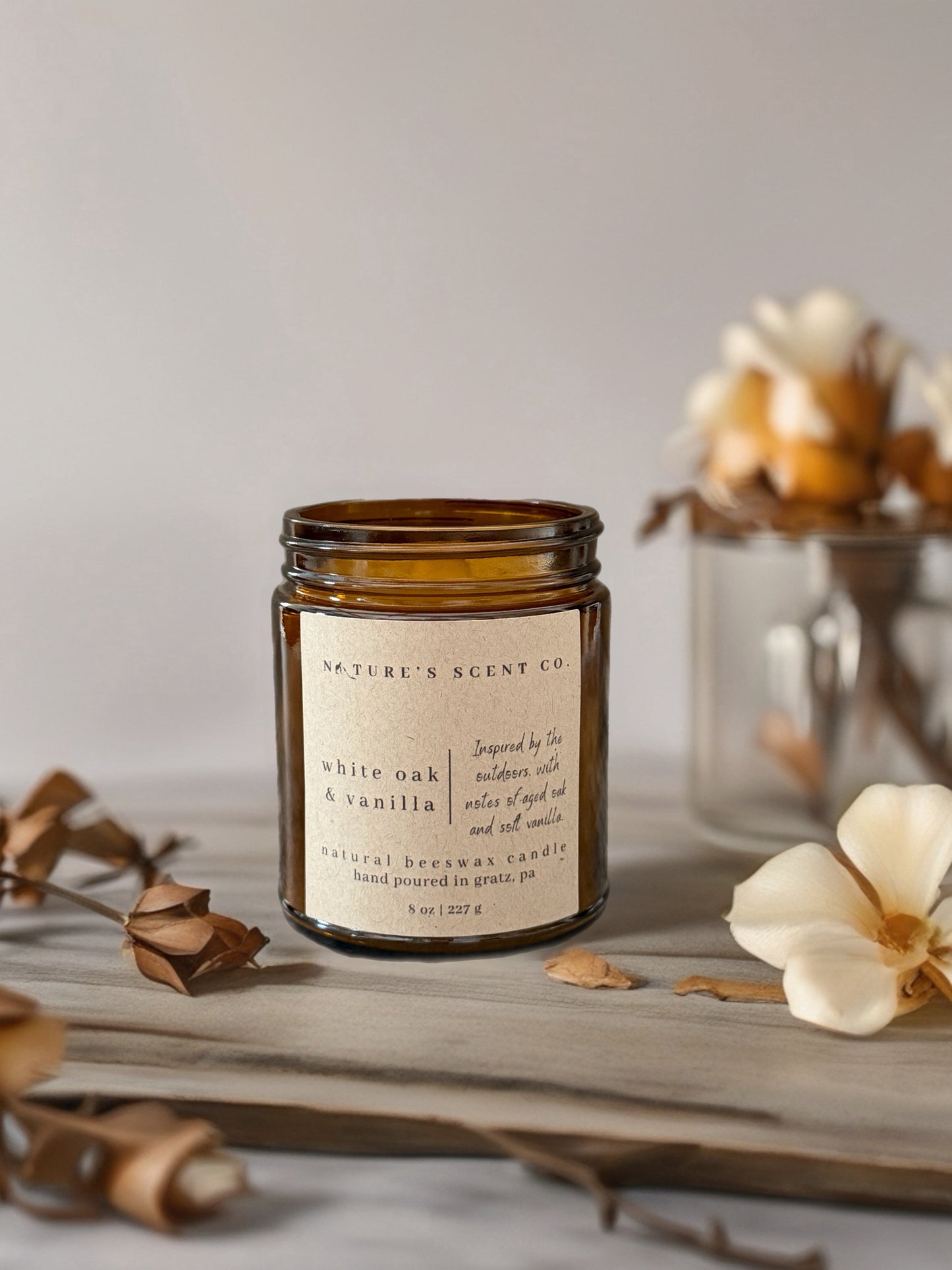 White Oak & Vanilla Beeswax Candle — Oak, Leather, Patchouli and Vanilla